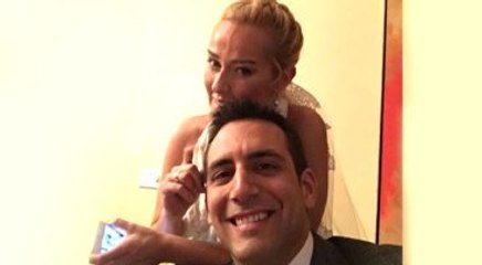 Helin Avşar'dan 'Boşanmadık' Fotoğrafı