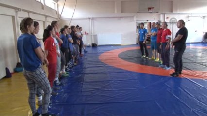 Kadın Güreşçiler, Rio'da Tarih Yazmak İstiyor