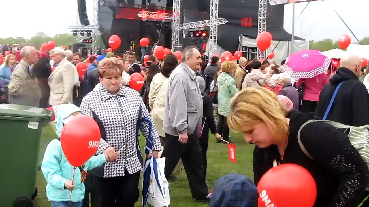 Линдерман и флаги 2014 Рига  Латвия