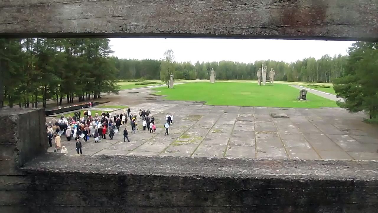 1 минута на Саласпилсском мемориале 28 9 2014