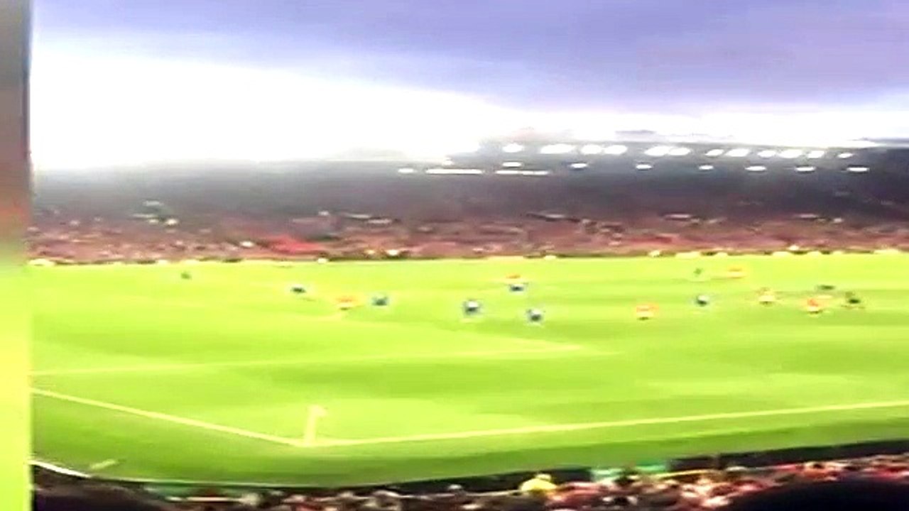 Manchester United and Everton battle it out at Old Trafford
