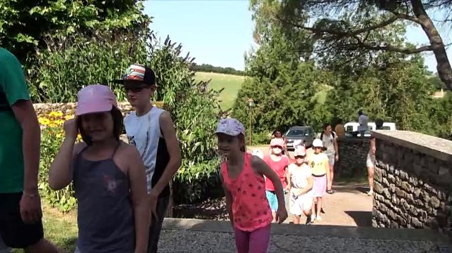 Les enfants de Lormes aux répétitions des Nuits Musicales de Bazoches