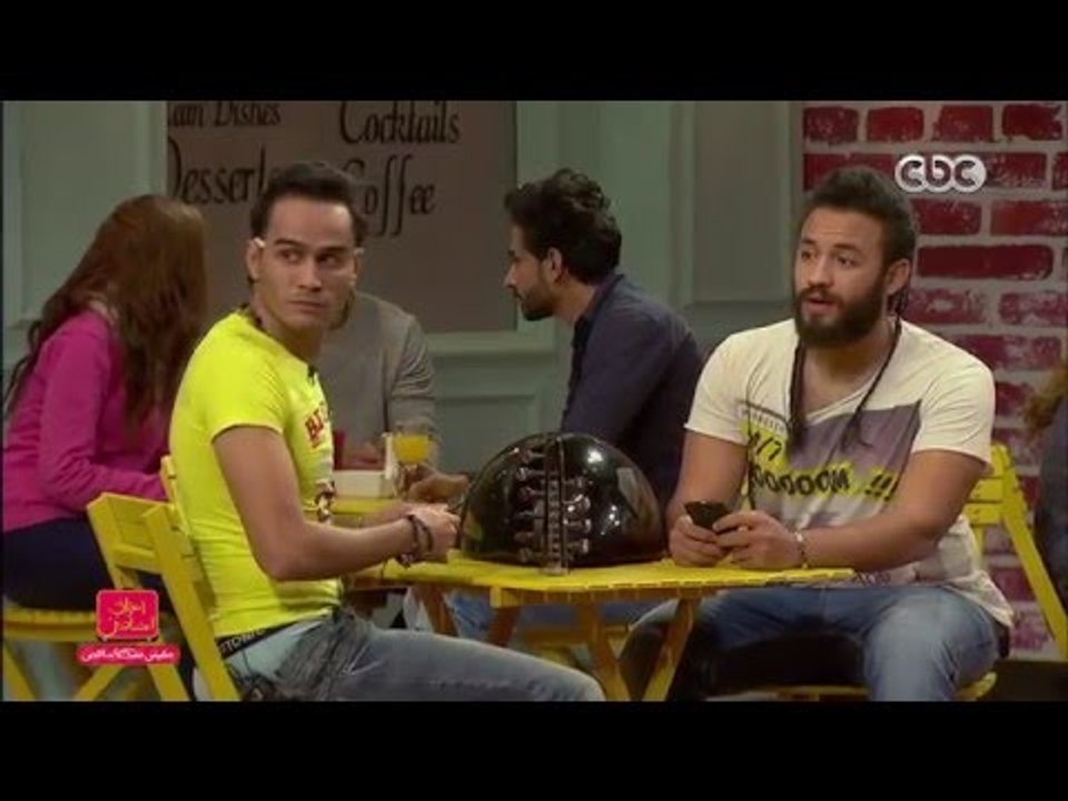 مفيش مشكلة خالص |  شاهد…محمد صبحي وهو يقرأ رسالة بــ “الفرانكو” مع الشباب