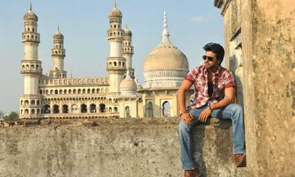 Ram Charan at Charminar First time Visit || Dhruva Shooting at charminar
