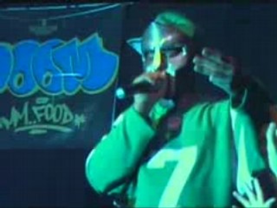 MF DOOM - One Beer - Live In Chicago