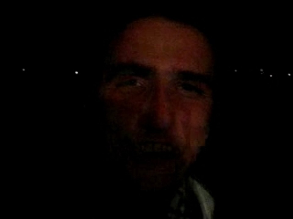 Imitation Jean Pierre Raffarin, pas la voix mais le corps