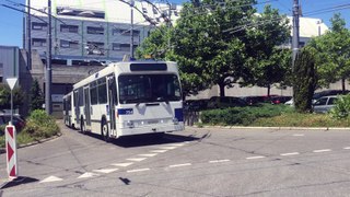 Trolleybus NAW BT-25 n°754 qui sort des ateliers à Perrelet. (Trolleybus Lausanne)