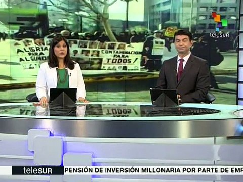 Chile: carabineros asedian marcha estudiantil pacífica