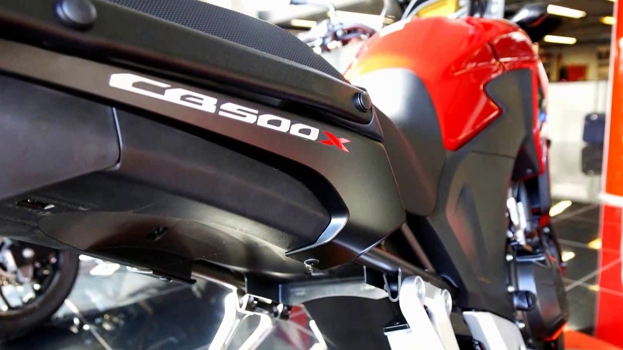 CB 500 X Red Vs CB 500 X