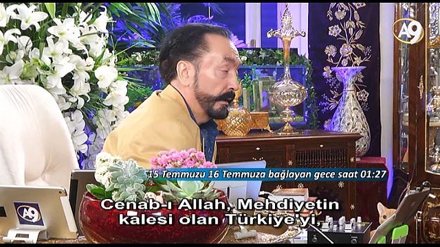 Saat 01:21 Adnan Oktar darbe girişimi gecesi ‘Allah Mehdiyetin kalesi olan Türkiye’yi Mehdiyete yaklaştırıyor.’ dedi.