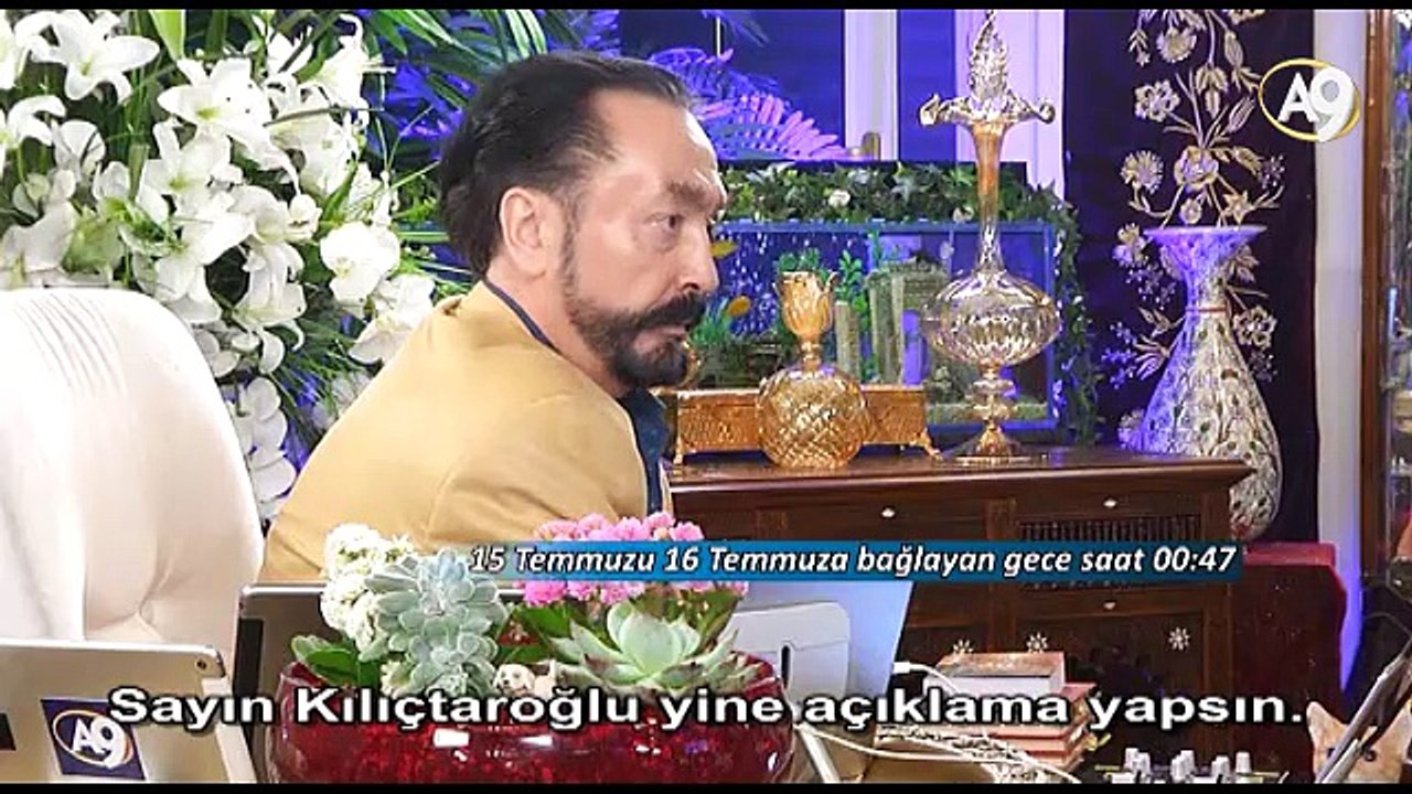Saat 00:47	Adnan Oktar darbe girişimi gecesi parti liderlerinden açıklama yapmaları, vekillerin de parlamentoya gitmeleri çağrısında bulundu.