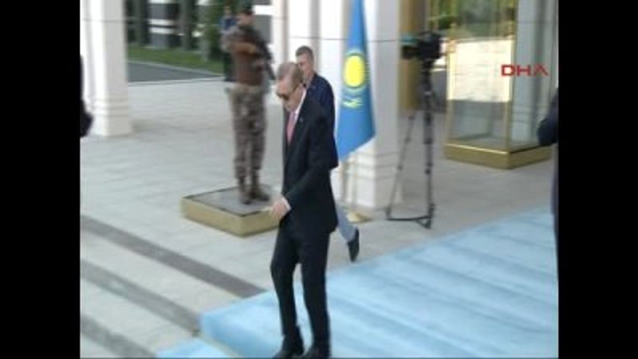 Cumhurbaşkanı Erdoğan, Kazakistan Cumhurbaşkanı Nazarbayev'i Resmi Törenle Karşıladı