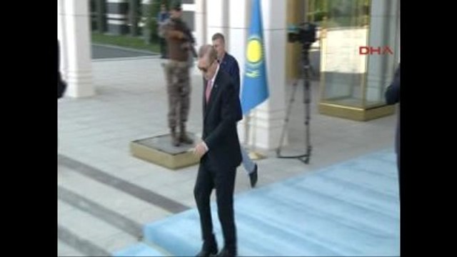 Cumhurbaşkanı Erdoğan, Kazakistan Cumhurbaşkanı Nazarbayev'i Resmi Törenle Karşıladı