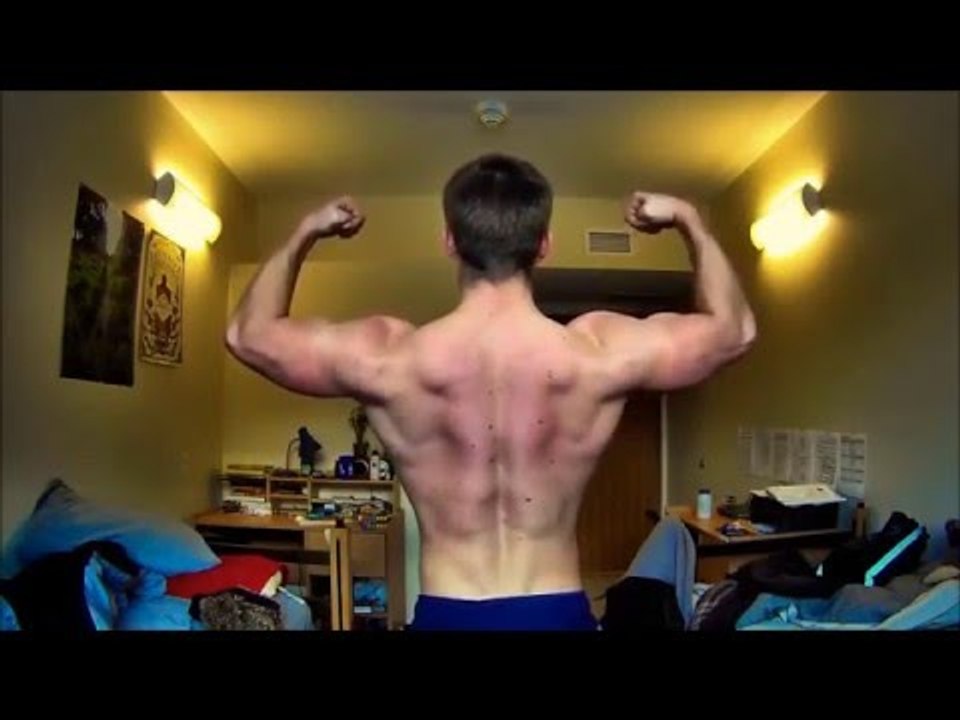Teen Bodybuilder Flexing