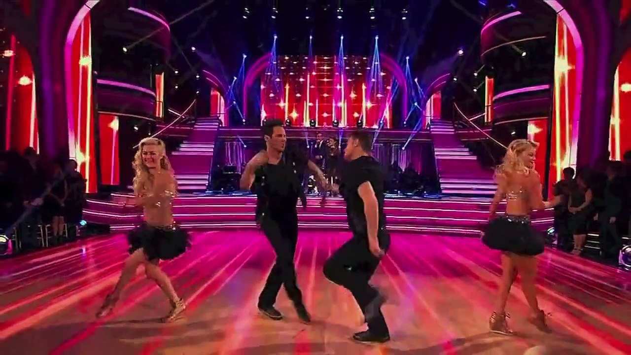 【HD】Ariana Grande performs "POPULAR SONG" DWTS 17-6 Dancing With The Stars