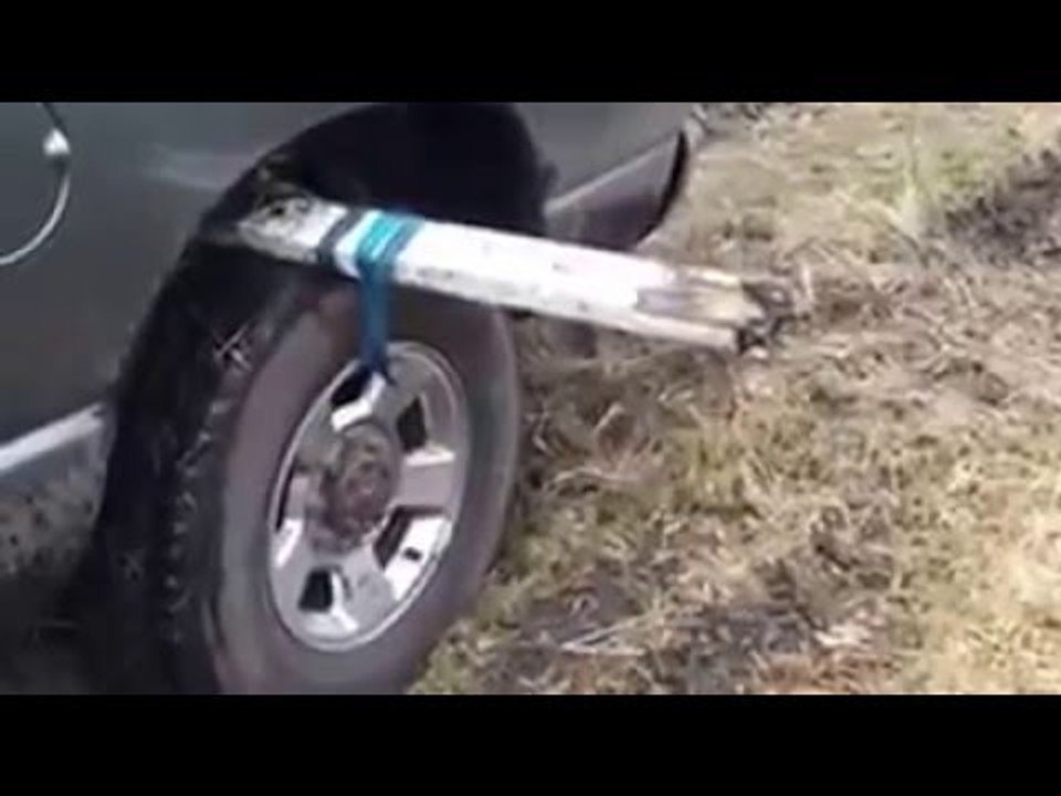 Amazing Trick To Pull Out Your Car When You Are In Trouble