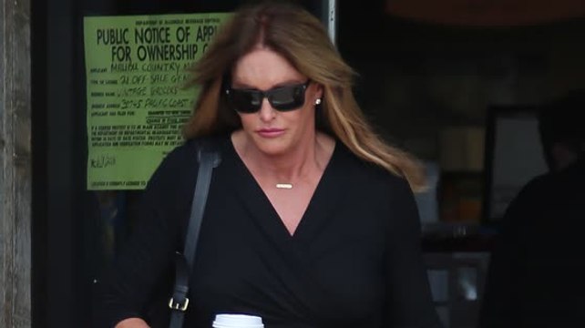 Caitlyn Jenner Claims Paparazzi Distracted Her in PCH Accident
