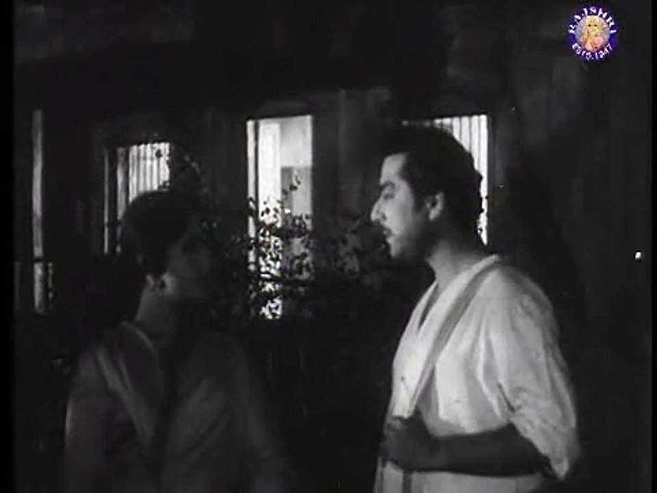 Kabhi To Milegi - Meena Kumari & Pradeep Kumar - Aarti