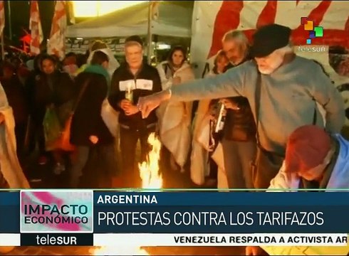 Argentina vive intensas jornadas de cacerolazos contra alza de tarifas