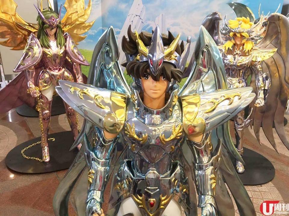 Armaduras Divinas en Tamaño Real - Evento Los Caballeros del Zodiaco Hong Kong