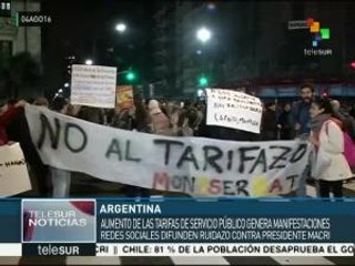 Argentinos realizan "ruidazo" contra el aumento de tarifas