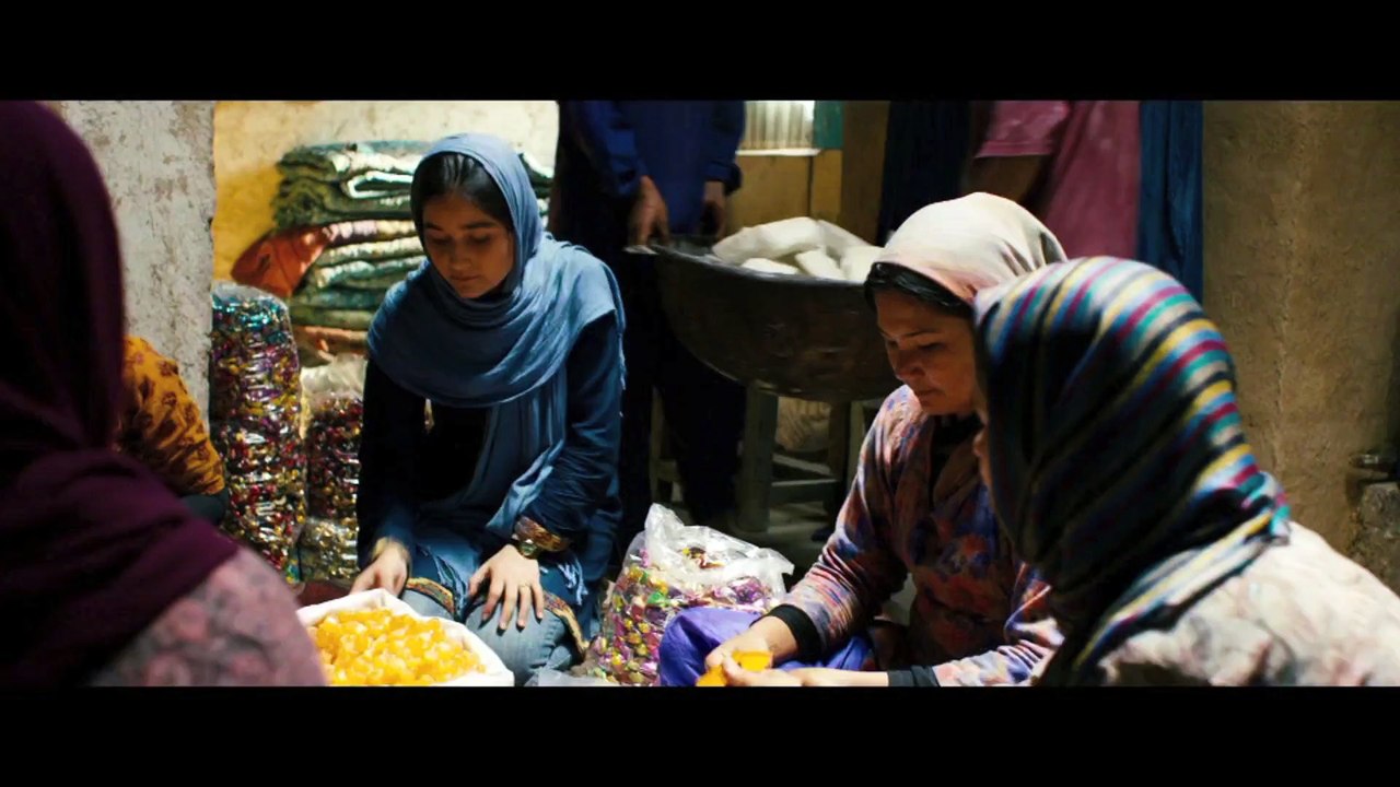 Entre Deux Mondes - Extrait (2) VOST