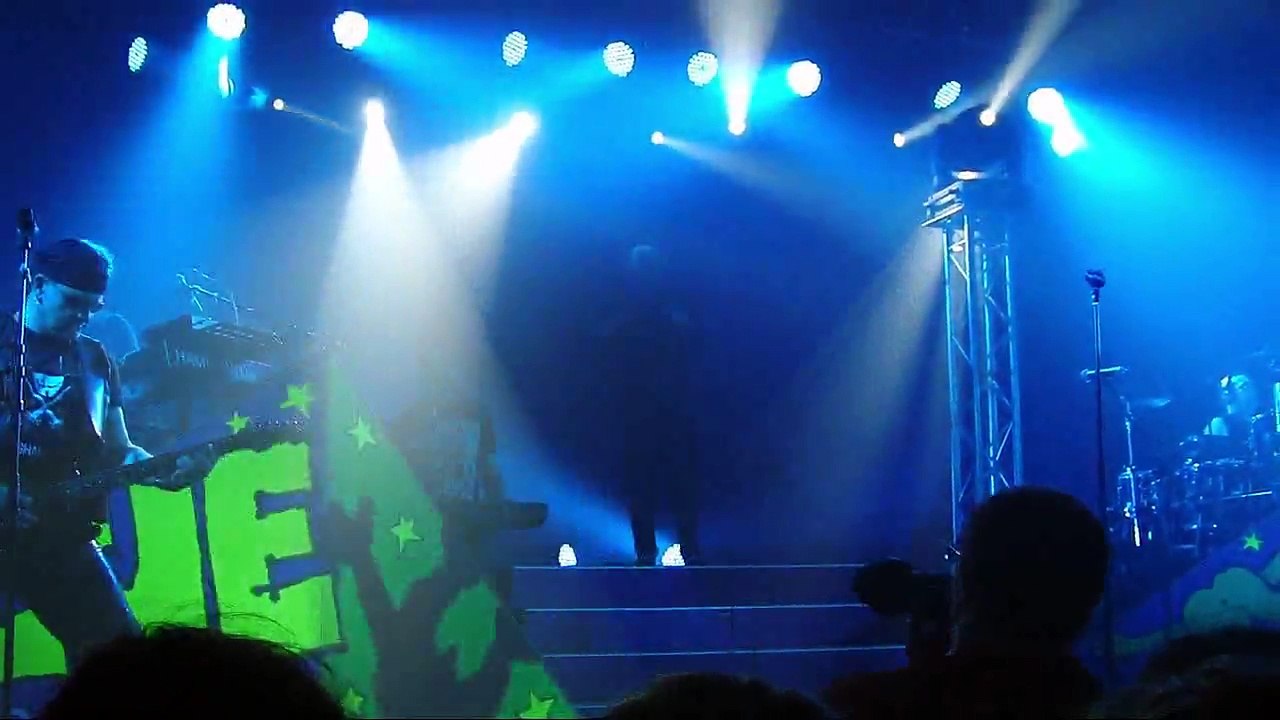 EAV - Geld oder Leben (Göllersdorf live 2010) 2/11