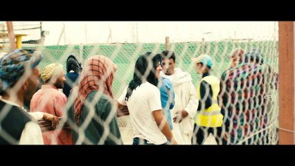 Entre Deux Mondes - Extrait (VOST)