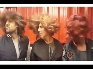 Housefull Boys Akshay, Abhishek, Riteish Turn into hot Blonde Heroines!