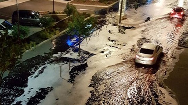 Les rues de Sète inondées par du vin