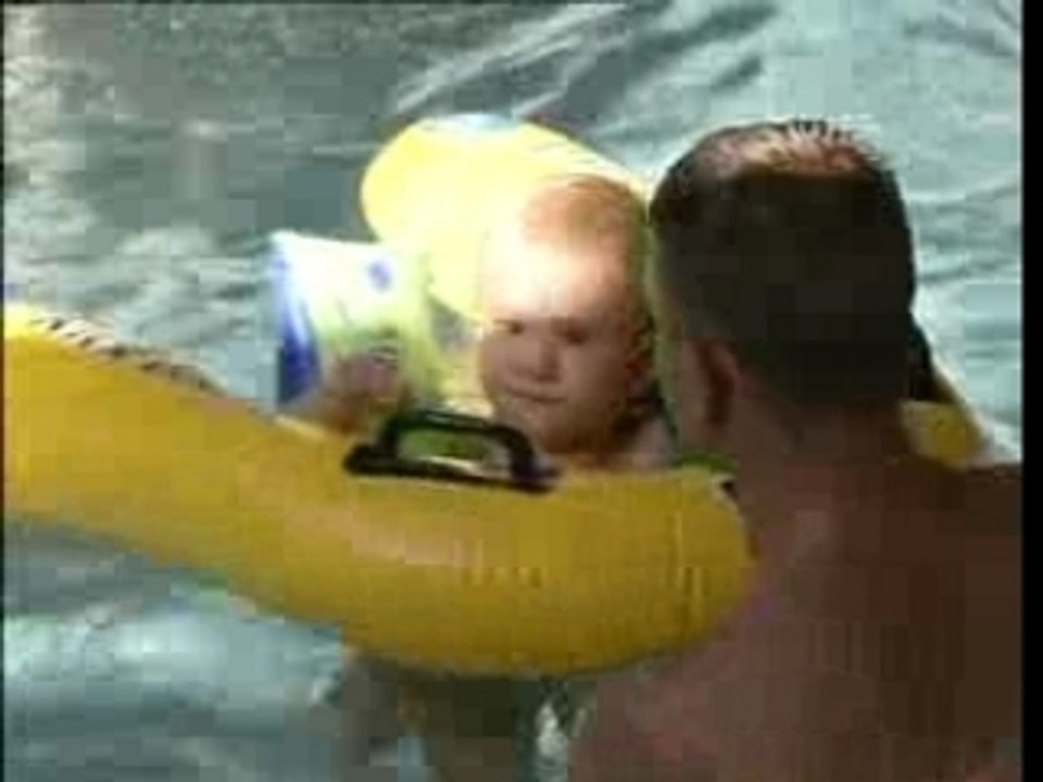 Bébés nageurs camping Le Sérignan Plage