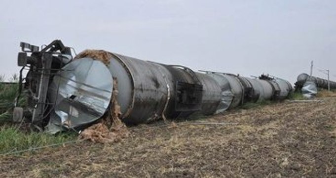 Yozgat'ta Yük Treni Raydan Çıktı, 7 Vagon Devrildi
