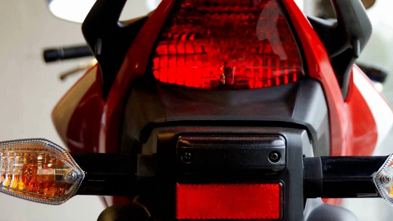 CBR 300 (2016) Photos & Review
