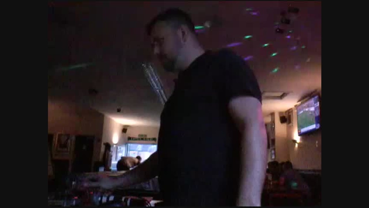 dan singing fields of athenry.mp4