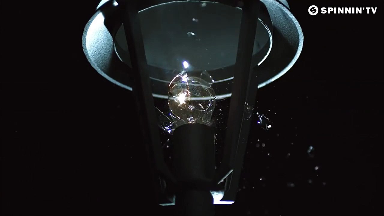 Avicii - Fade Into Darkness