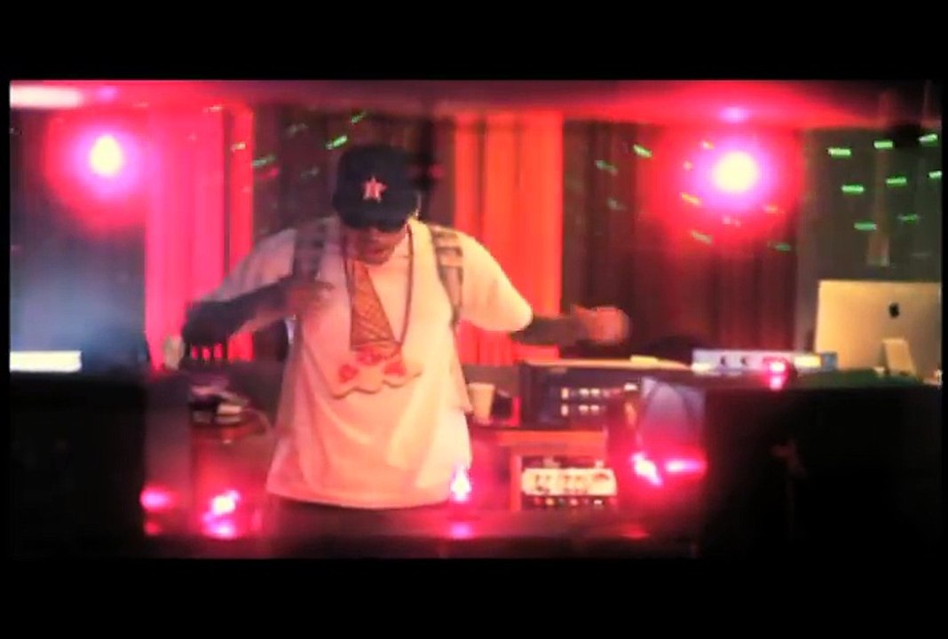 Chris Brown & Benny Benassi - Beautiful People