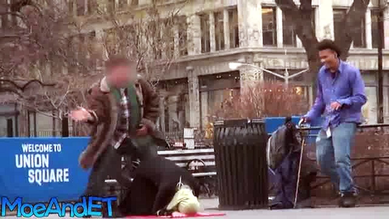 Muslim Women Harassed For Praying In Public With A Hijab - Watch most Interesting Social Experiment