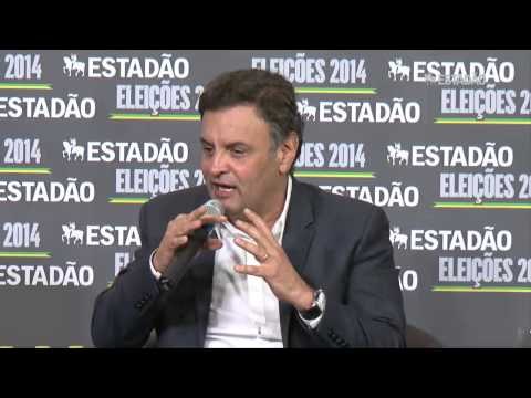 Aécio Neves fala sobre corte de cargos comissionados no governo federal