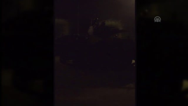 Fetö'nün Darbe Girişimine İlişkin Yeni Videolar - Sıhhiye Köprüsü'den Tankların Geçişi ve Vatandaş...
