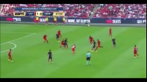 Lionel Messi Hits The Post vs Liverpool!