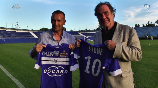 Oliver Stone en visite au Stade Armand-Cesari