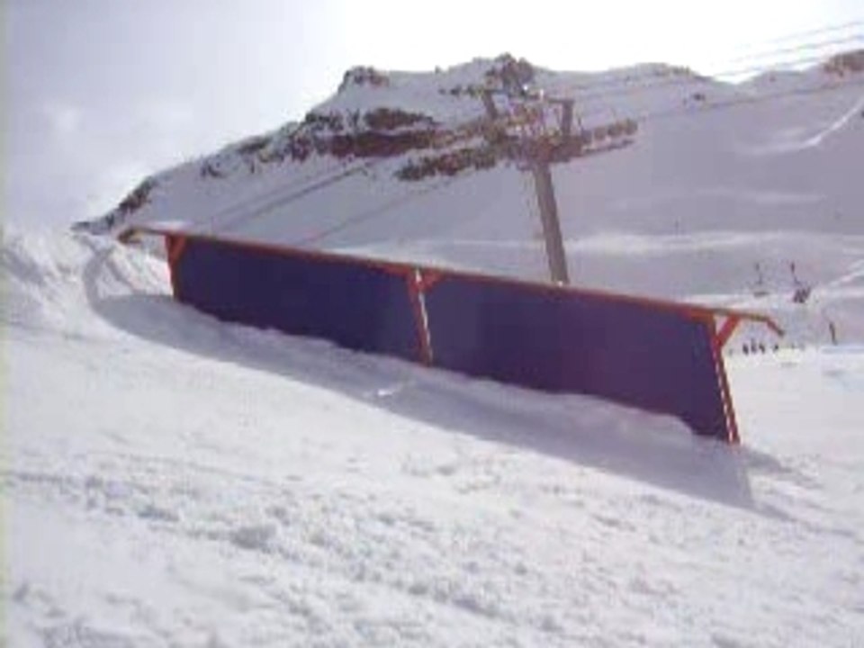50-50 snow meribel