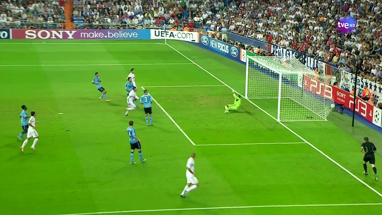 Cristiano Ronaldo Vs Ajax Amsterdam (H) 11-12 HD 720p By MemeT