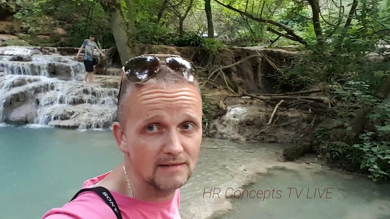 Max in Action an den Niagarafällen :)