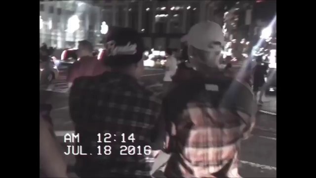 Justin Bieber with friends playing Pokemon Go / Pokémon GO in New York July 17, 2016 Video