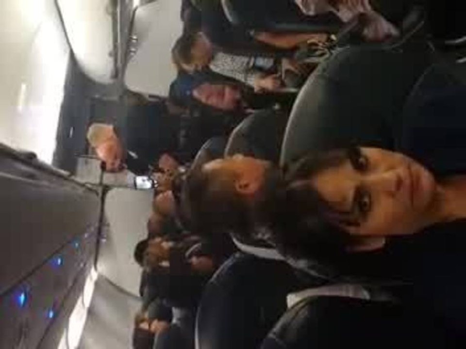 Unruly Spirit passenger arrested at Sky Harbor