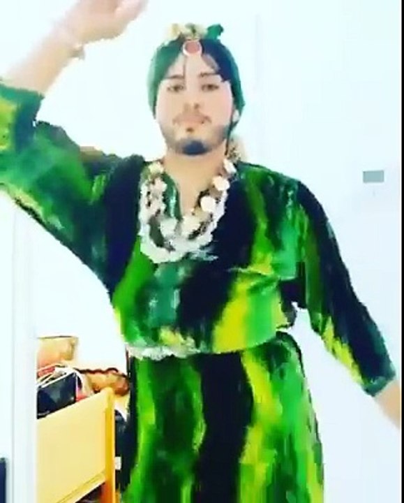 يكب سعد الرجولية شي يعيف