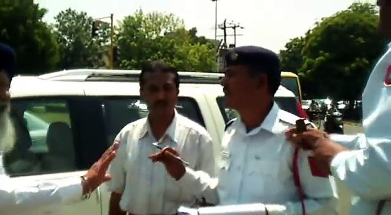 SGPC Member vs Traffic Police