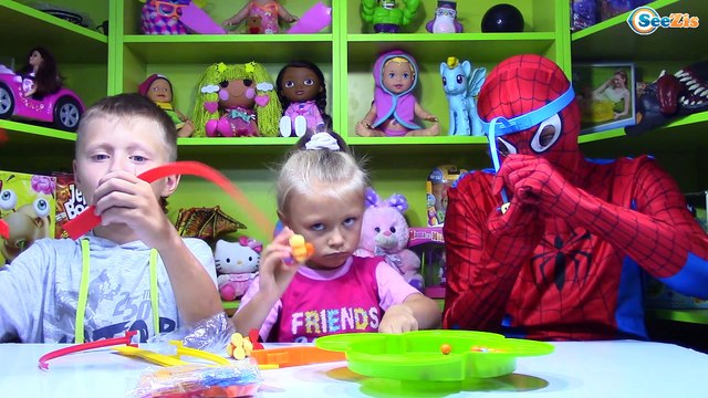 ЧЕЛЛЕНДЖ Бешенные Пчелки Игорек, Ярослава и Человек Паук Челленджи для детей Crazy Bee Challenge