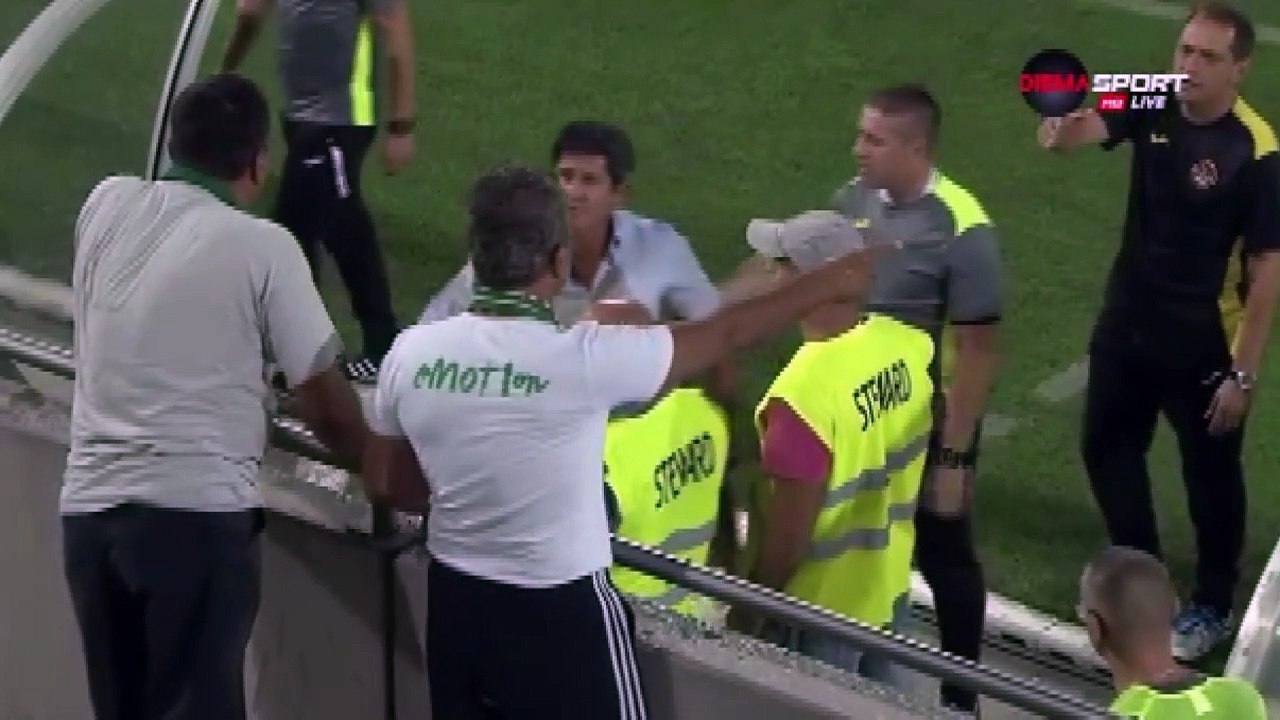 Неприятен инцидент в Разград с треньора на Ботев